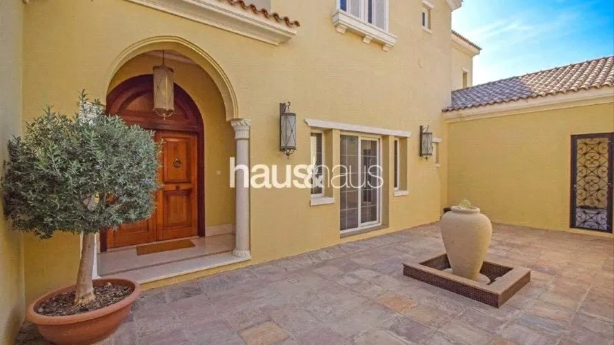 Villa de 6 dormitorios en Arabian Ranches, UAE No. 800 № 5