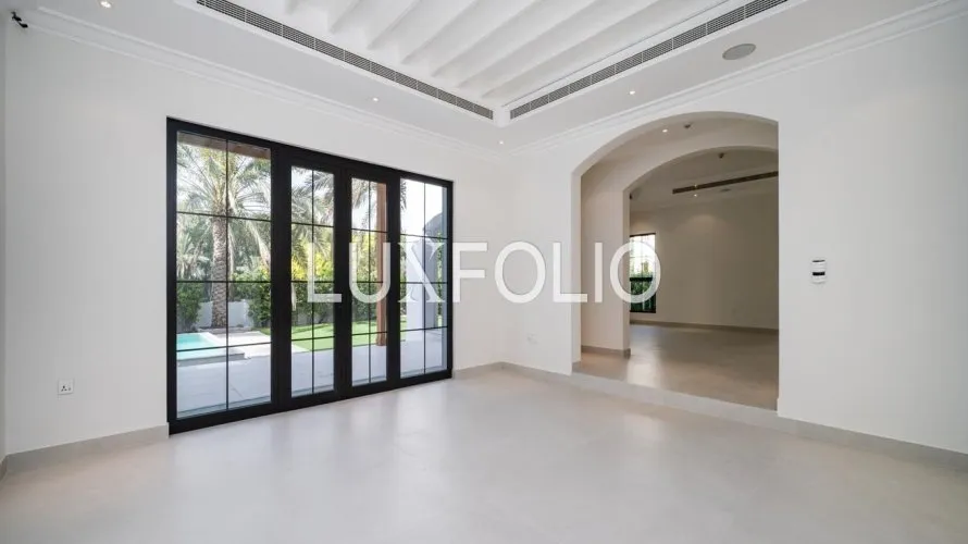 Villa de 6 dormitorios en Jumeirah Golf Estates, UAE No. 839 № 4