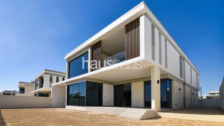 Villa de 5 dormitorios en Harmony, UAE No. 793