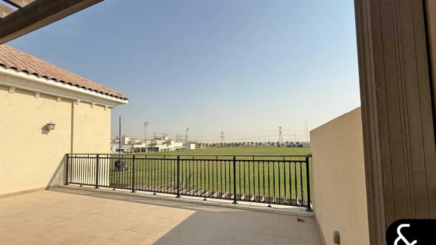 Villa de 6 dormitorios en Dubai Land, UAE No. 1606 № 24