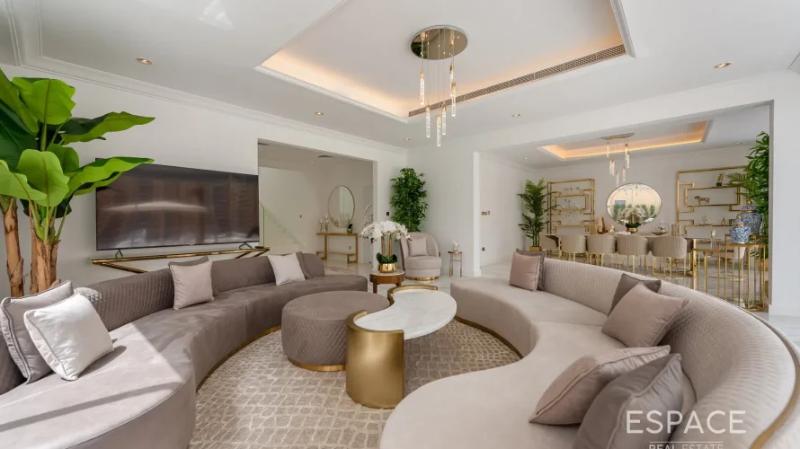 Villa de 6 dormitorios en Palm Jumeirah, UAE No. 1202 № 1