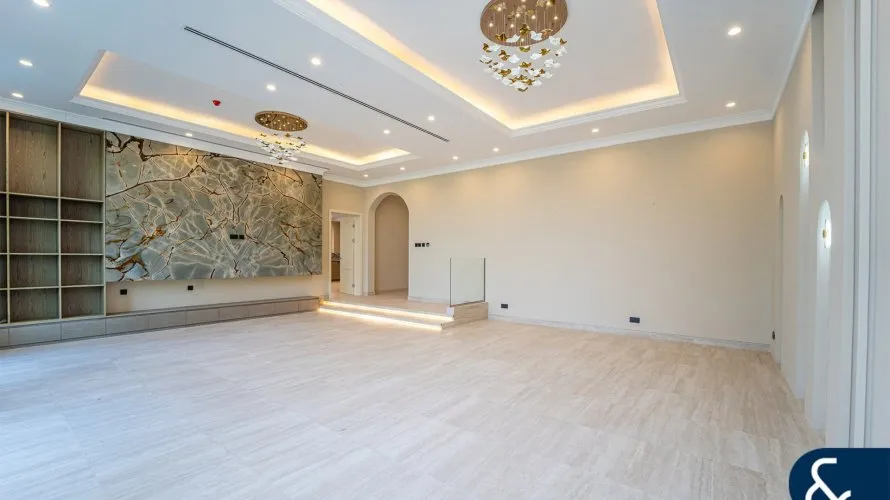 Villa de 5 dormitorios en Jumeirah Golf Estates, UAE No. 1305 № 1