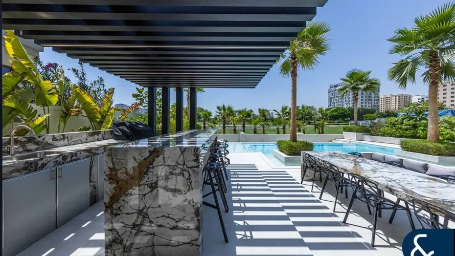 Villa de 5 dormitorios en Earth, UAE No. 1327 № 17