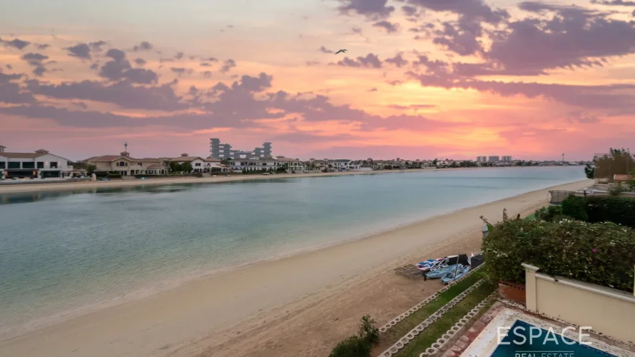 Villa de 4 dormitorios en Palm Jumeirah, UAE No. 1019 № 11