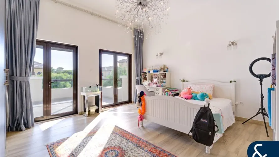 Villa de 5 dormitorios en The Villa, UAE No. 1310 № 10