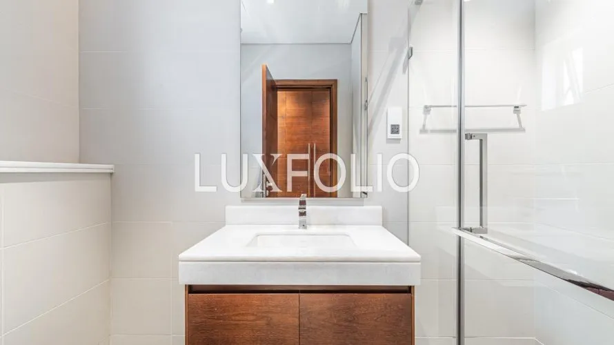 Villa de 5 dormitorios en District One, UAE No. 841 № 28