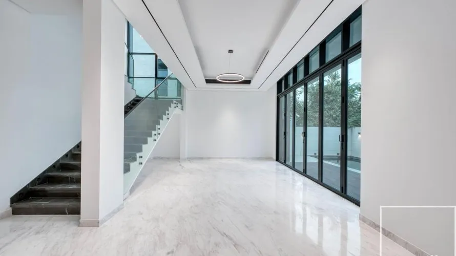 Villa de 5 dormitorios en Nad Al Sheba 1, UAE No. 1501 № 1