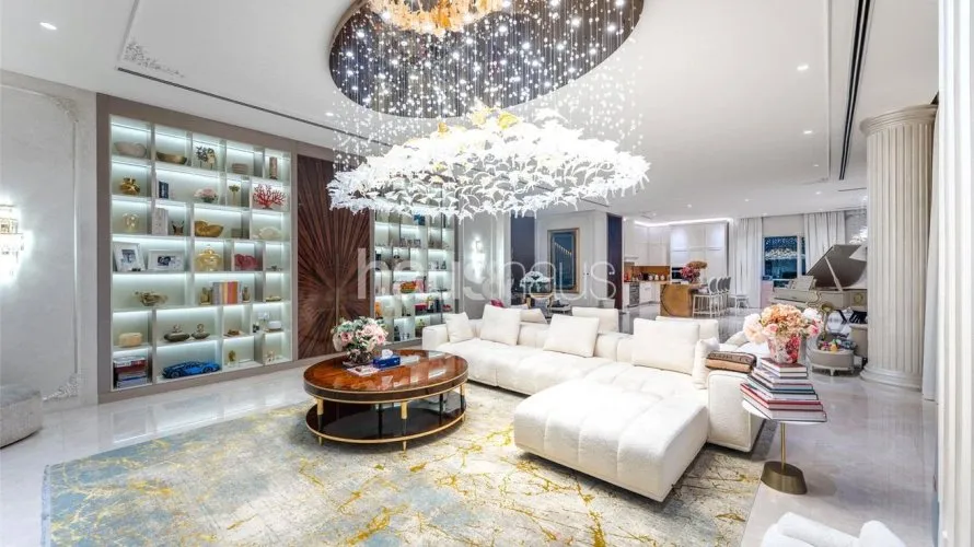 Villa de 6 dormitorios en Golf Place, UAE No. 806 № 5