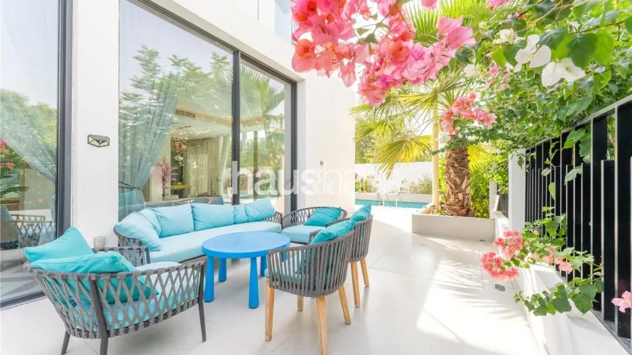 Villa de 4 dormitorios en Al Barari, UAE No. 784 № 26