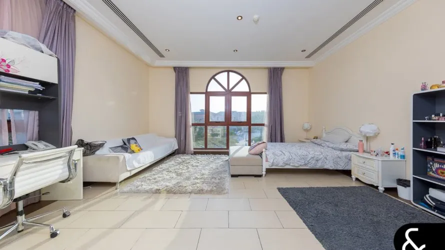 Villa de 5 dormitorios en Jumeirah Golf Estates, UAE No. 1618 № 13