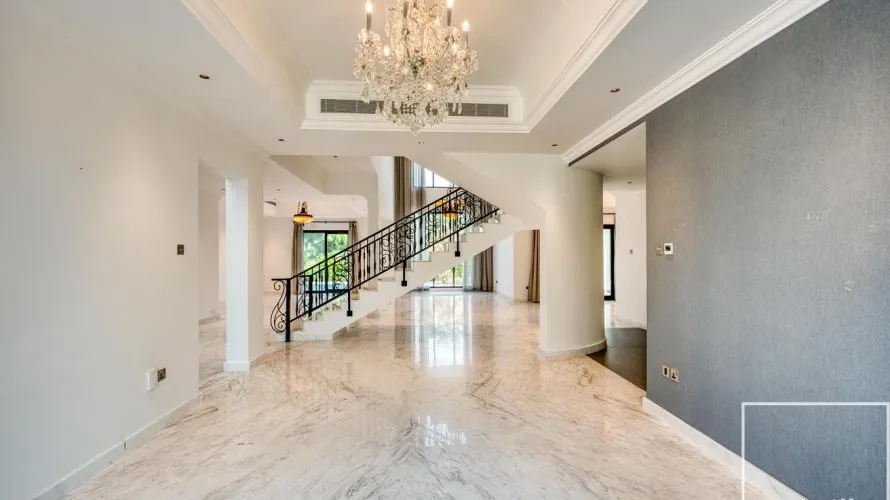 Villa de 4 dormitorios en Jumeirah Islands, UAE No. 1479 № 3