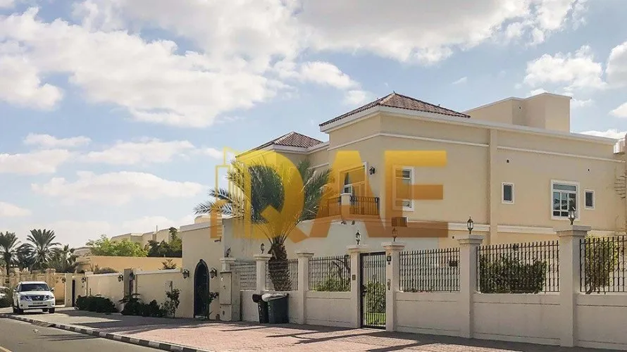 Villa de 1393.546m² en Dubai, UAE No. 156 № 2