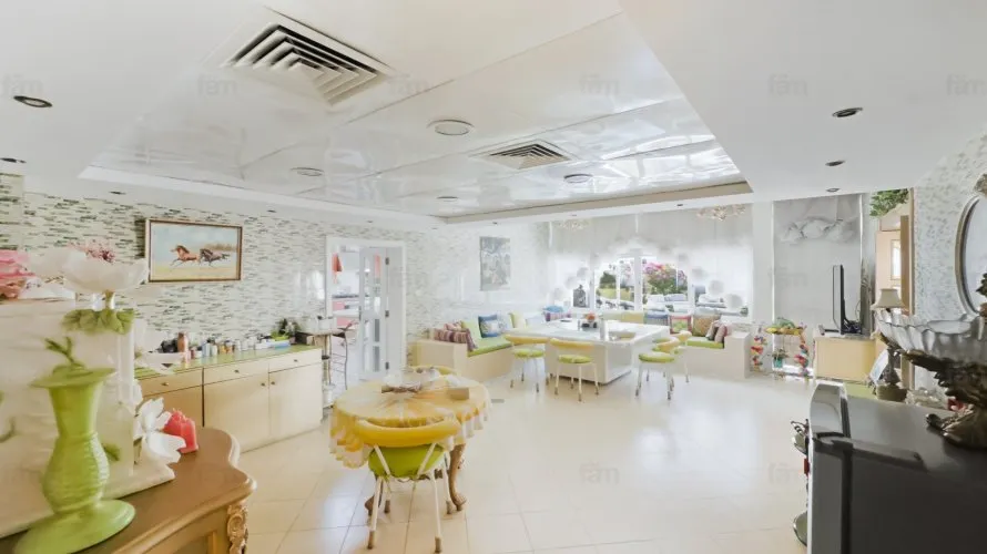 Villa de 10 dormitorios en Al Barsha, UAE No. 1219 № 14