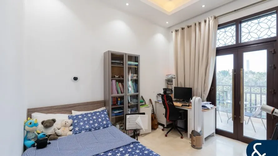 Villa de 4 dormitorios en Jumeirah Park Homes, UAE No. 1369 № 21