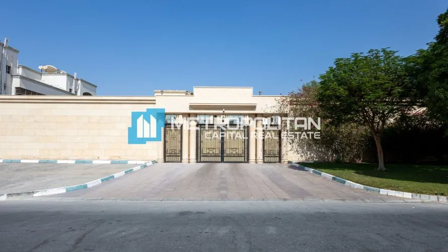 Villa de 7 dormitorios en Khalifa City, UAE No. 1341 № 27