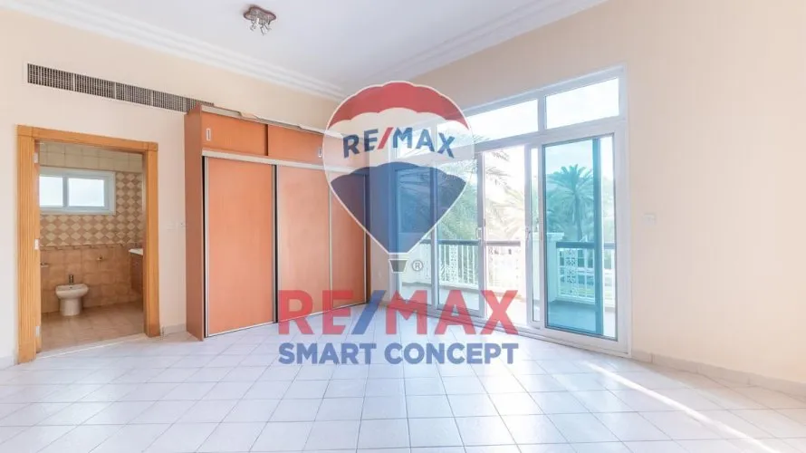 Villa de 5 dormitorios en Marina Village, UAE No. 371 № 11