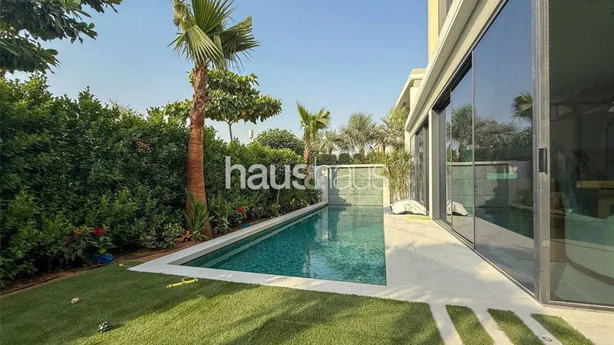 Villa de 5 dormitorios en Harmony, UAE No. 788 № 11