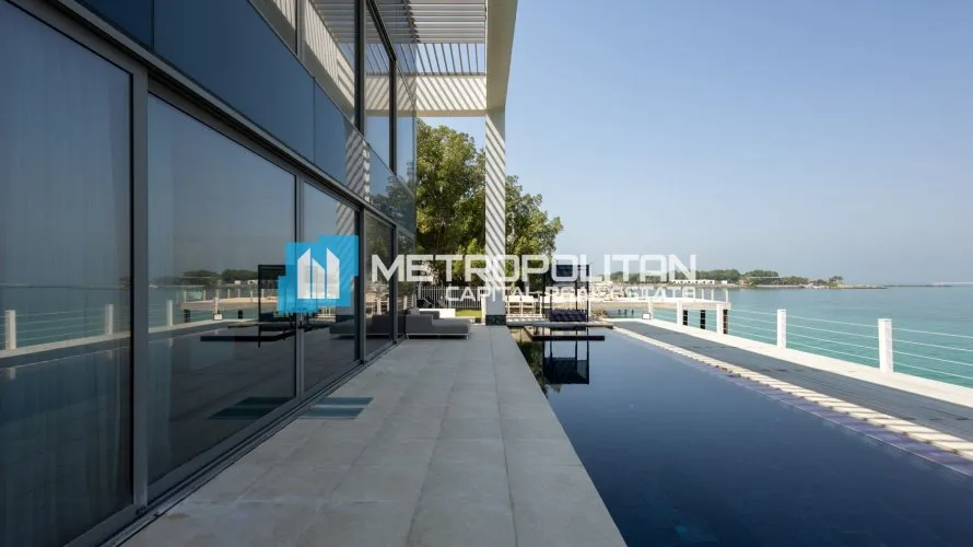 Villa de 7 dormitorios en Nurai Island, UAE No. 1065 № 1