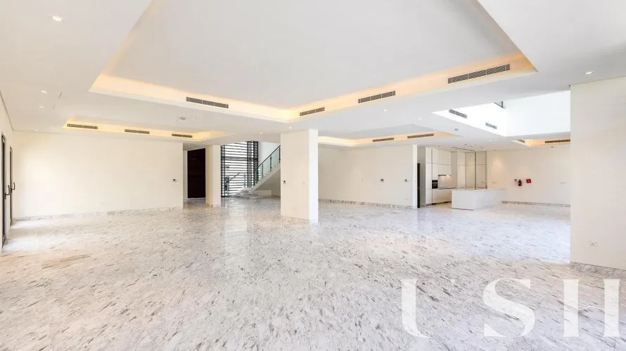 Villa de 6 dormitorios en District One, UAE No. 721 № 2