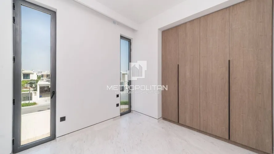 Villa de 6 dormitorios en Harmony, UAE No. 1266 № 17