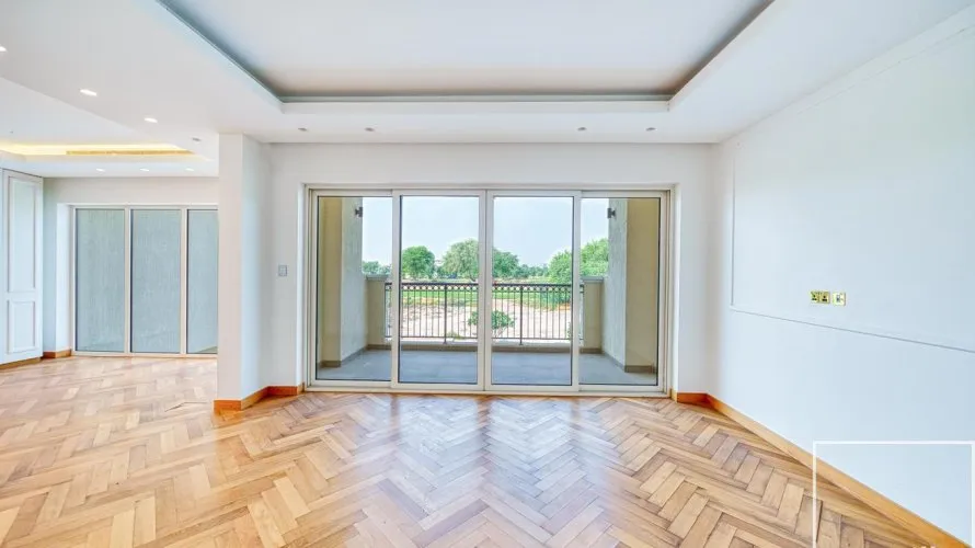 Villa de 7 dormitorios en Jumeirah Golf Estates, UAE No. 1075 № 14