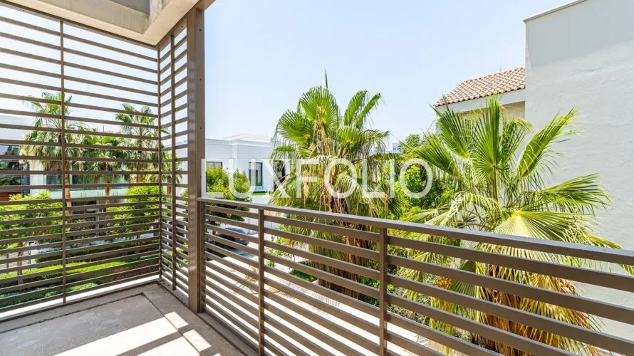 Villa de 5 dormitorios en District One, UAE No. 841 № 9