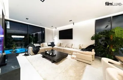 Villa de 5 dormitorios en Tilal Al Ghaf, UAE No. 1712