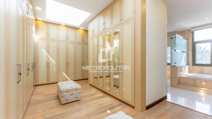 Villa de 6 dormitorios en Emirates Hills, UAE No. 667 № 14