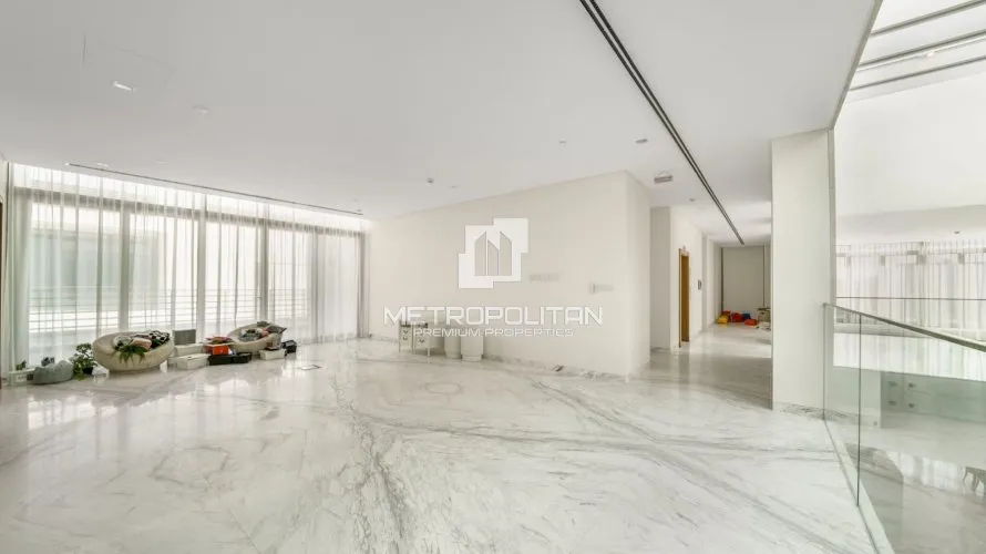 Villa de 8 dormitorios en District One, UAE No. 674 № 9