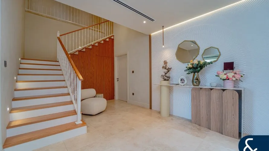 Villa de 5 dormitorios en Victory Heights, UAE No. 1315 № 8