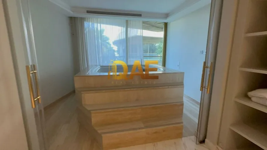 Villa de 7 dormitorios en The World Islands, UAE No. 175 № 16