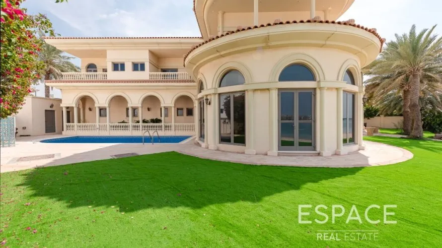 Villa de 5 dormitorios en Palm Jumeirah, UAE No. 1047 № 1