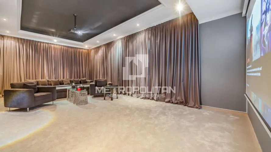 Villa de 5 dormitorios en Al Barsha, UAE No. 1269 № 1