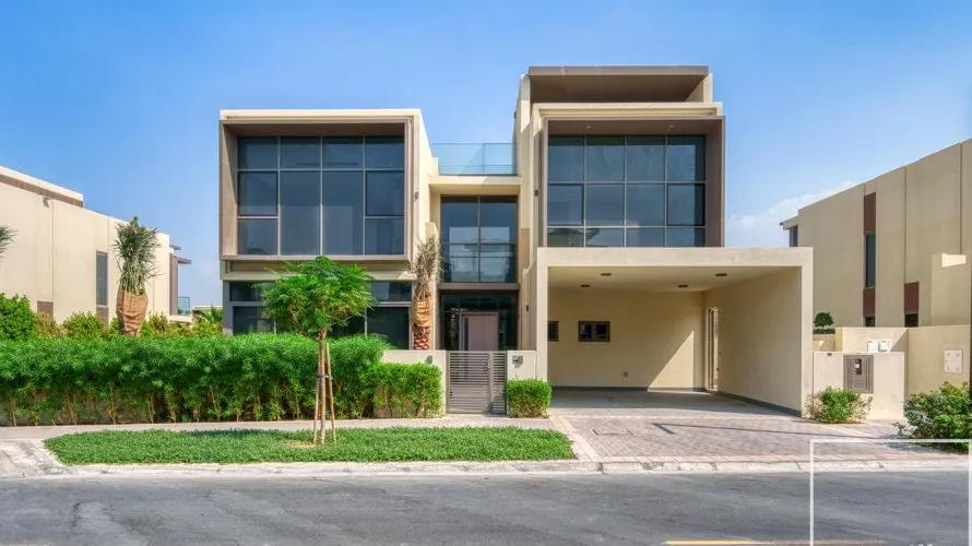 Villa de 4 dormitorios en Golf Place, UAE No. 988 № 3