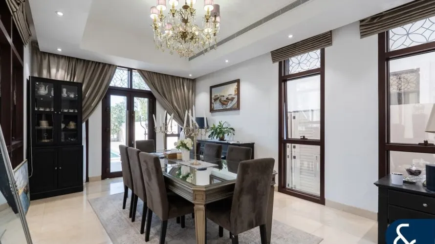 Villa de 4 dormitorios en Jumeirah Park Homes, UAE No. 1369 № 4