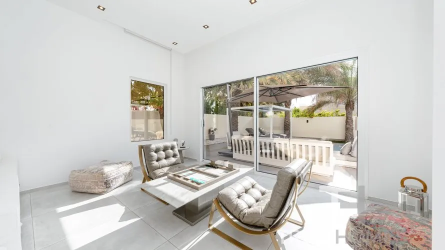 Villa de 4 dormitorios en Meadows, UAE No. 688 № 4