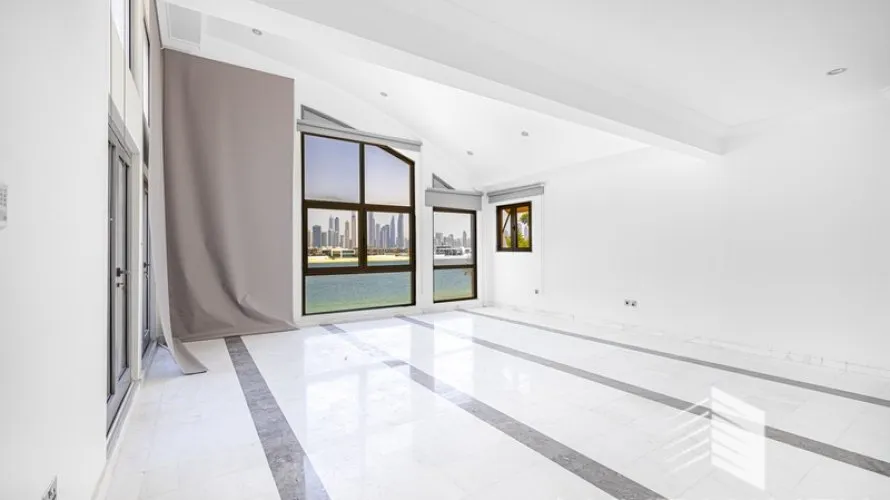 Villa de 6 dormitorios en Signature Villas, UAE No. 226