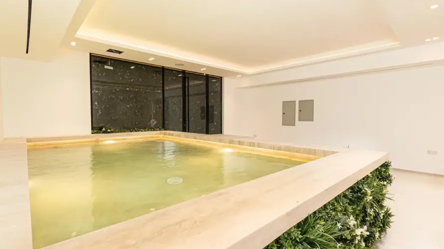 Villa de 6 dormitorios en Dubai, UAE No. 358 № 13