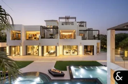 Villa de 19 dormitorios en Dubai, UAE No. 1397