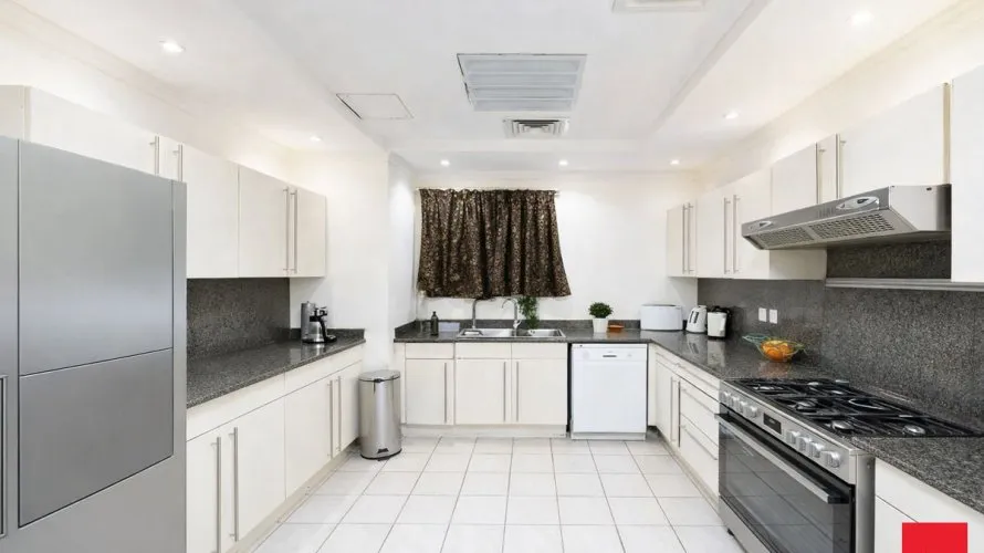 Villa de 4 dormitorios en Jumeirah Islands, UAE No. 1715 № 6