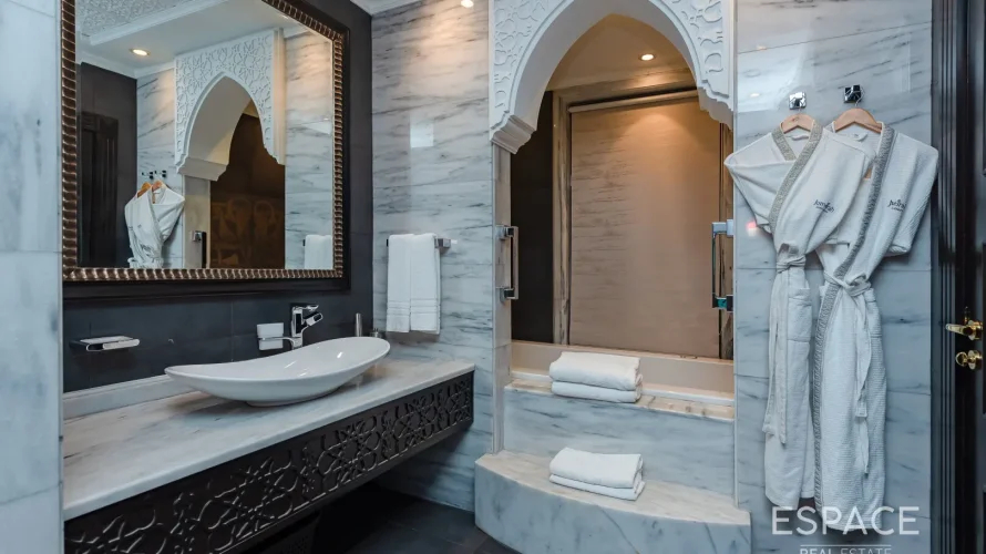 Villa de 4 dormitorios en Palm Jumeirah, UAE No. 1036 № 6