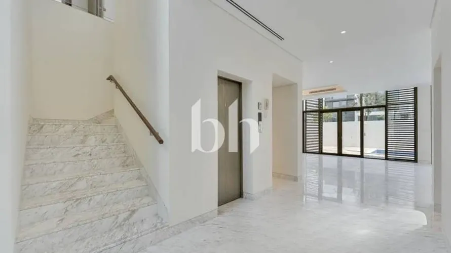 Villa de 5 dormitorios en Mohammed Bin Rashid City, UAE No. 972 № 13