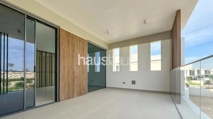 Villa de 5 dormitorios en Harmony, UAE No. 788 № 15