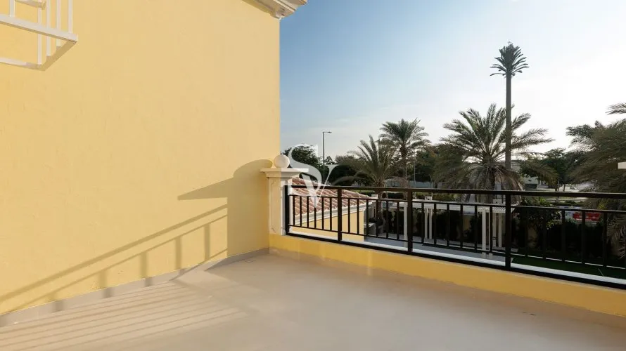 Villa de 4 dormitorios en Jumeirah Park Homes, UAE No. 1417 № 17