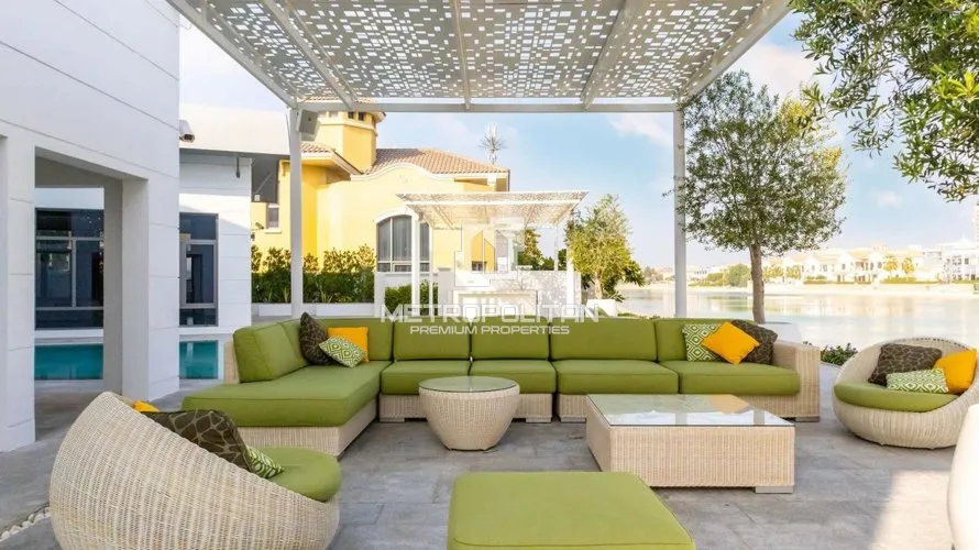 Villa de 6 dormitorios en Signature Villas, UAE No. 1243 № 26