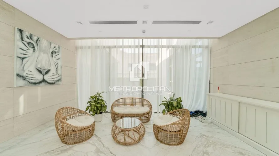 Villa de 8 dormitorios en District One, UAE No. 674 № 4