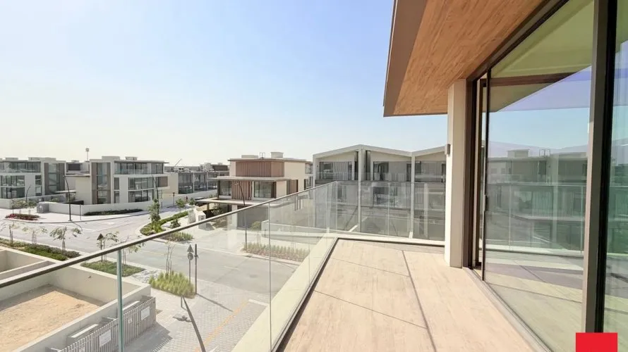 Villa de 4 dormitorios en Dubai, UAE No. 702 № 23