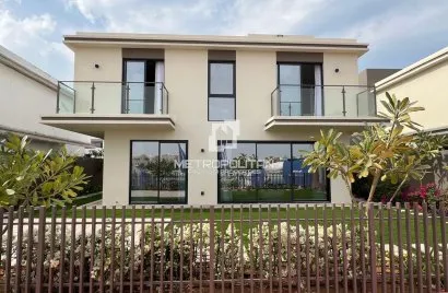 Villa de 5 dormitorios en Al Hamra Village, UAE No. 1267