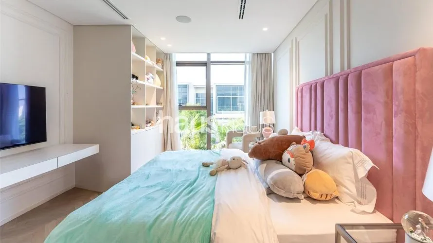 Villa de 6 dormitorios en Golf Place, UAE No. 808 № 17