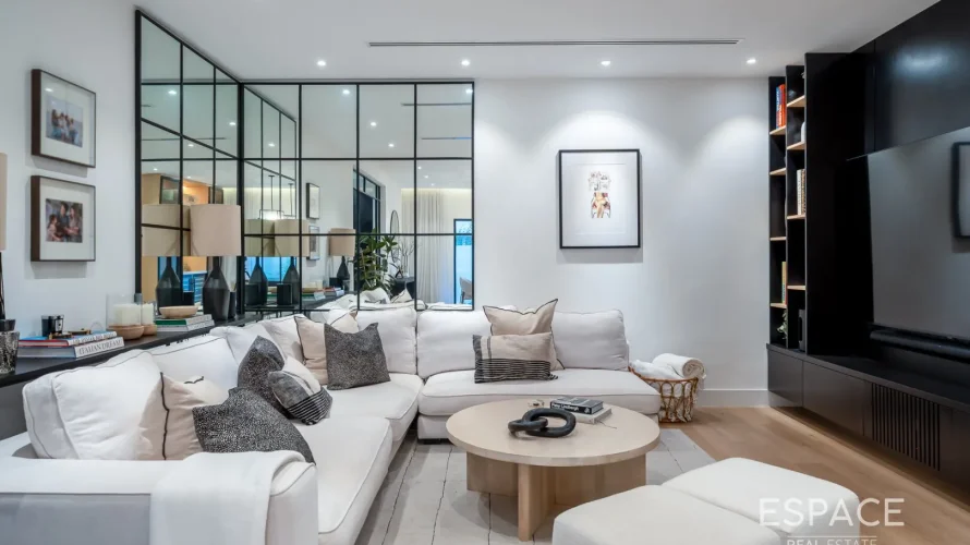 Villa de 4 dormitorios en The Lakes, UAE No. 1198 № 4